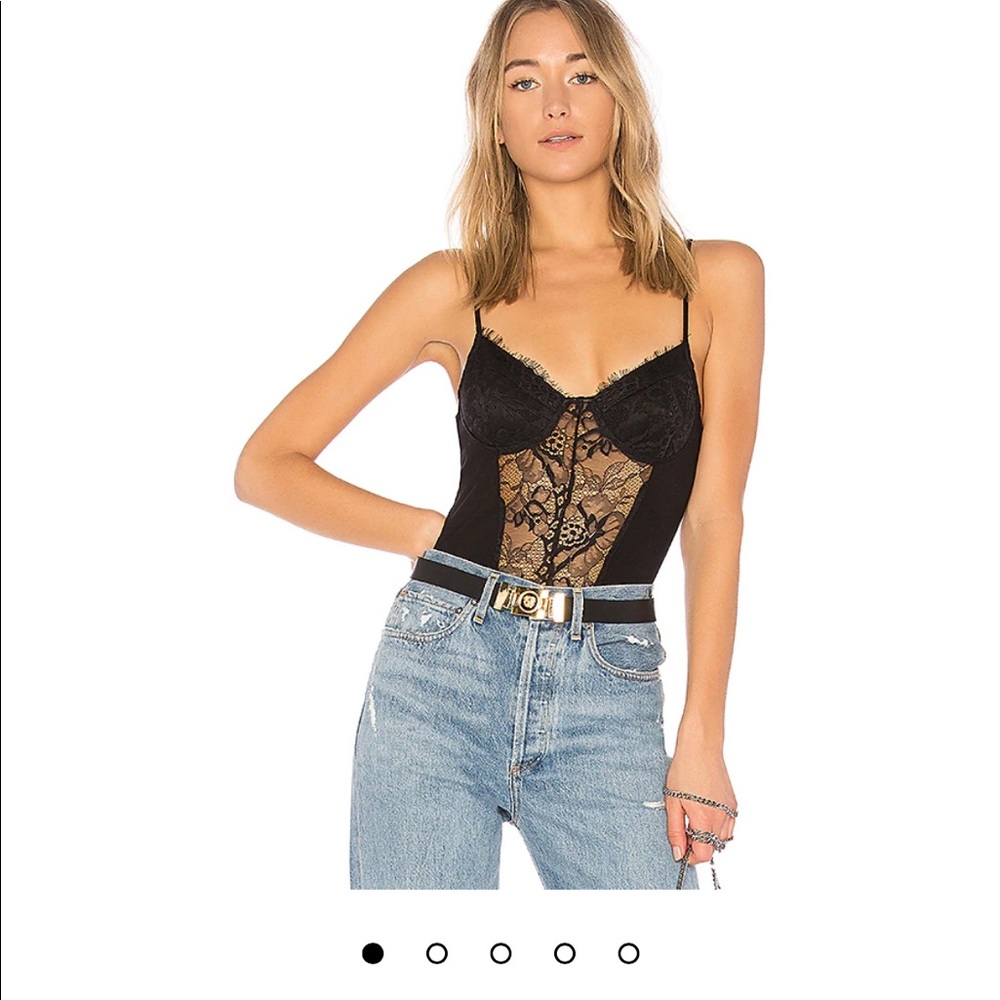 Super down Jeanie lace bodysuit sz s like new